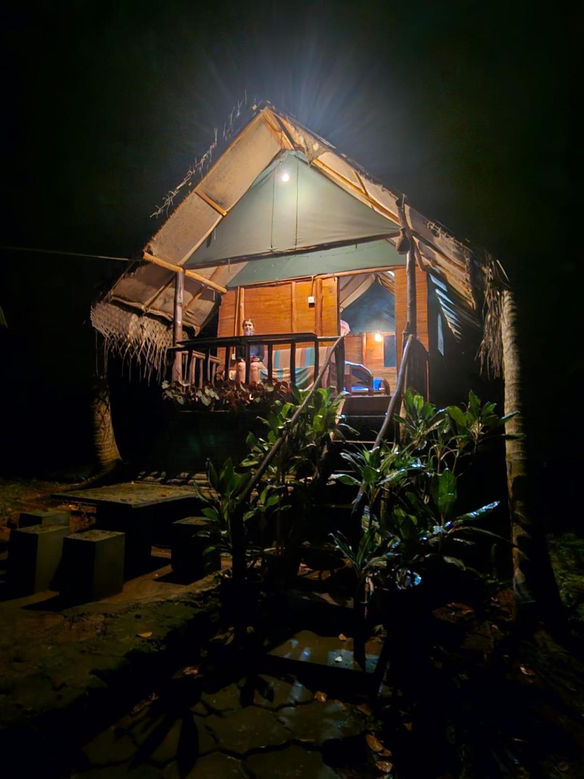 Brookline Safari Resort Udawalawe Kültér fotó