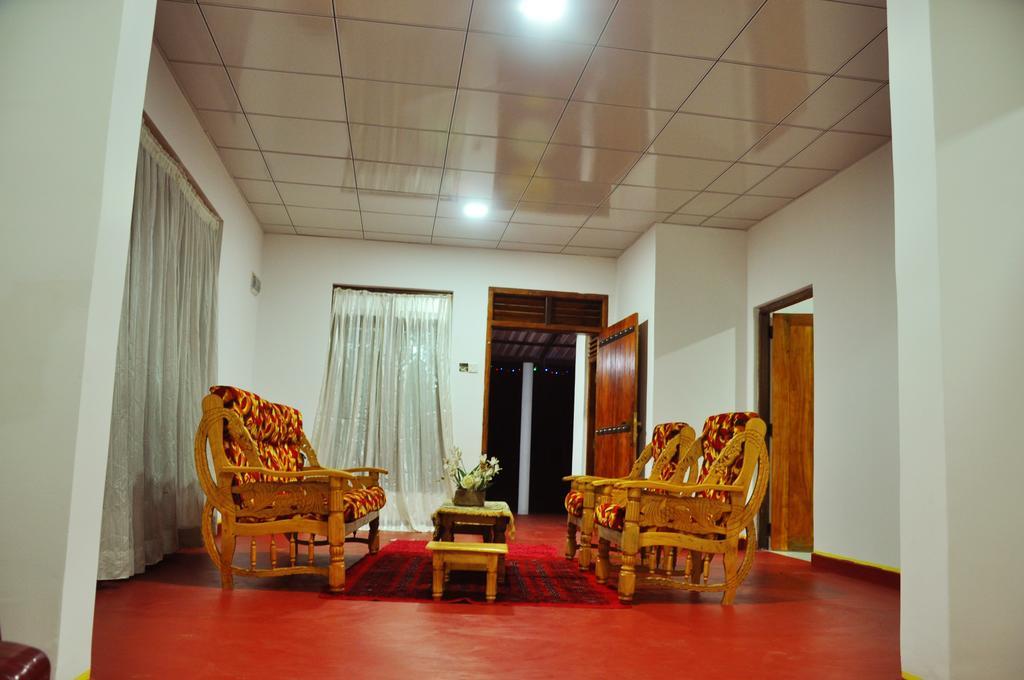 Brookline Safari Resort Udawalawe Kültér fotó