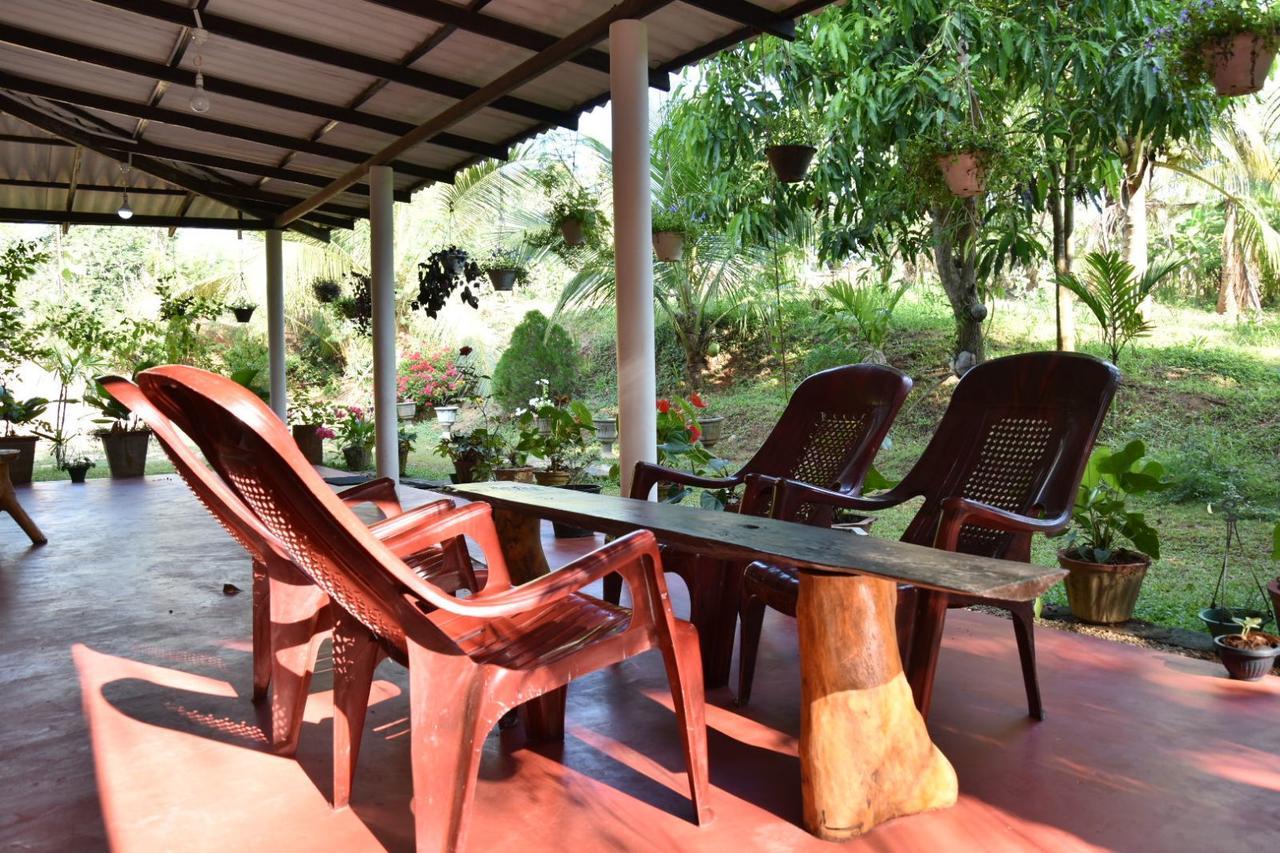 Brookline Safari Resort Udawalawe Kültér fotó